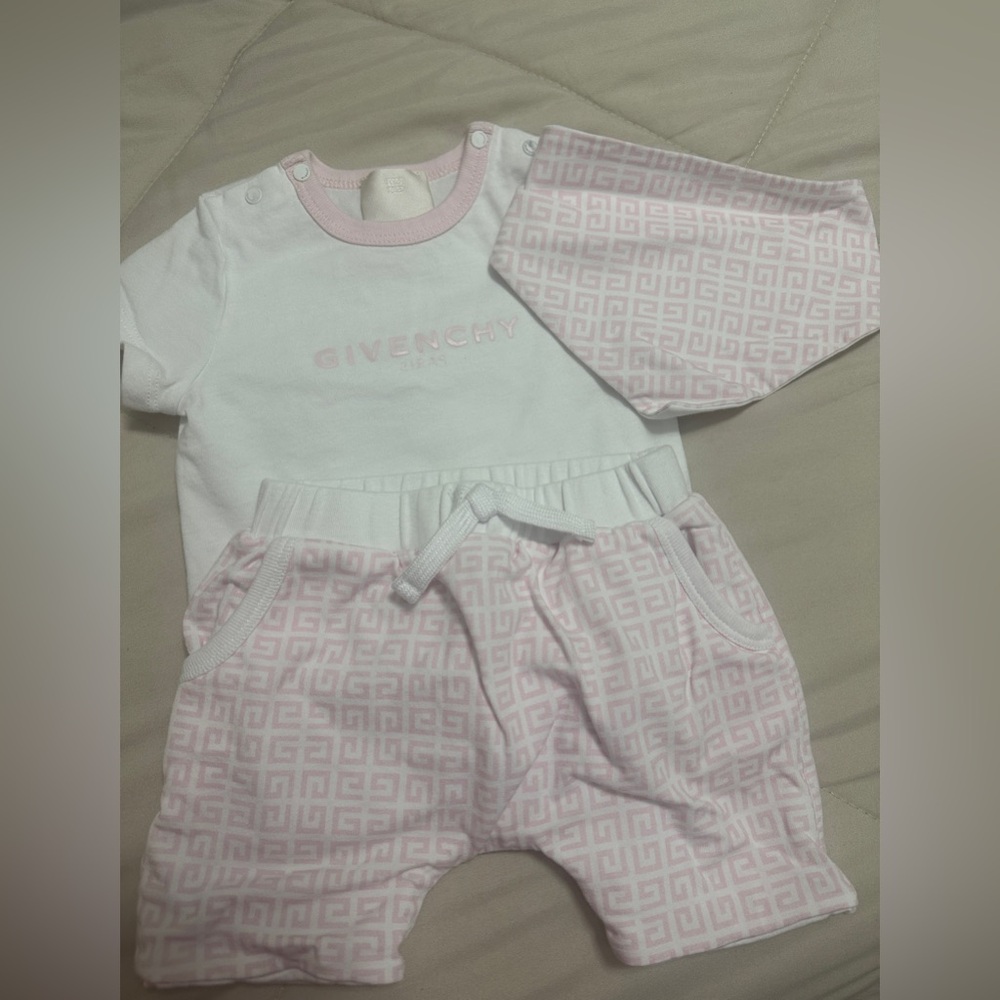Givenchy Infant Ensemble in White and Pink